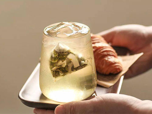 天气那么热,来一壶冷泡茶