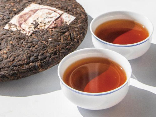 为什么大家越来越喜欢喝普洱茶,喝普洱茶有什么好处